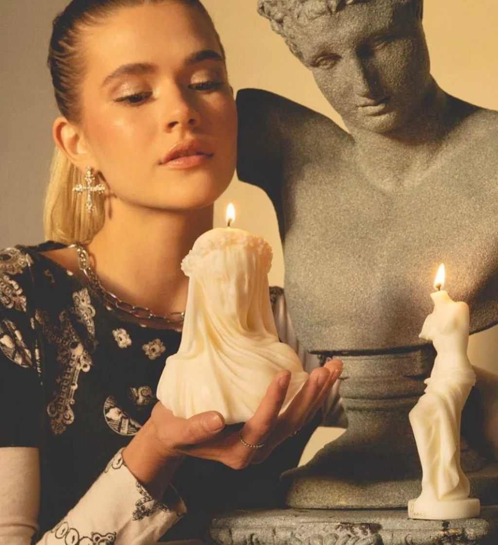 Veiled Elegance Candle