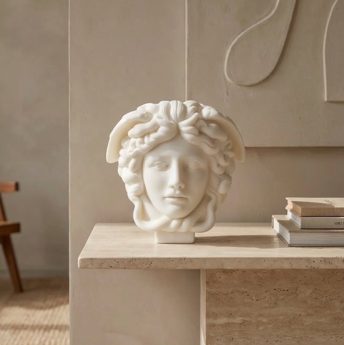 Grande Medusa Bardot Candle